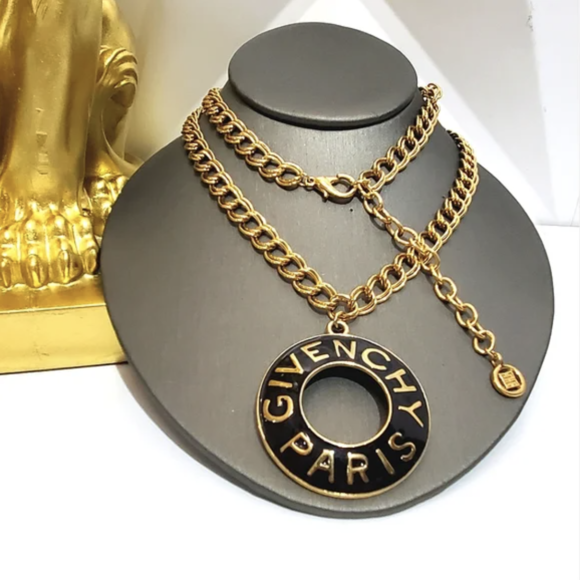Vintage Pendant Necklaces